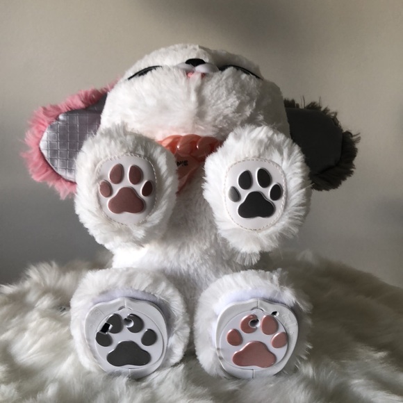White present pet interactive puppy “kweenie” - Picture 3 of 3